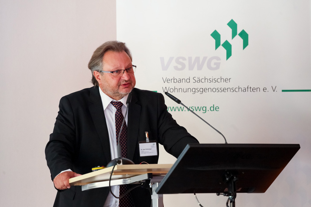 Dr. Viehweger eröffnete den Thementag, Foto: Verband Sächsischer Wohnungsgenossenschaften e. V. (VSWG)