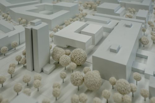 Modell des Entwurfs für das Hörsaalzentrum, für den die Ferdinand Heide Architekt Planungsgesellschaft mbH einen von zwei zweiten Preisen erhielt. (Foto: Thilo Schmülgen / TH Köln)