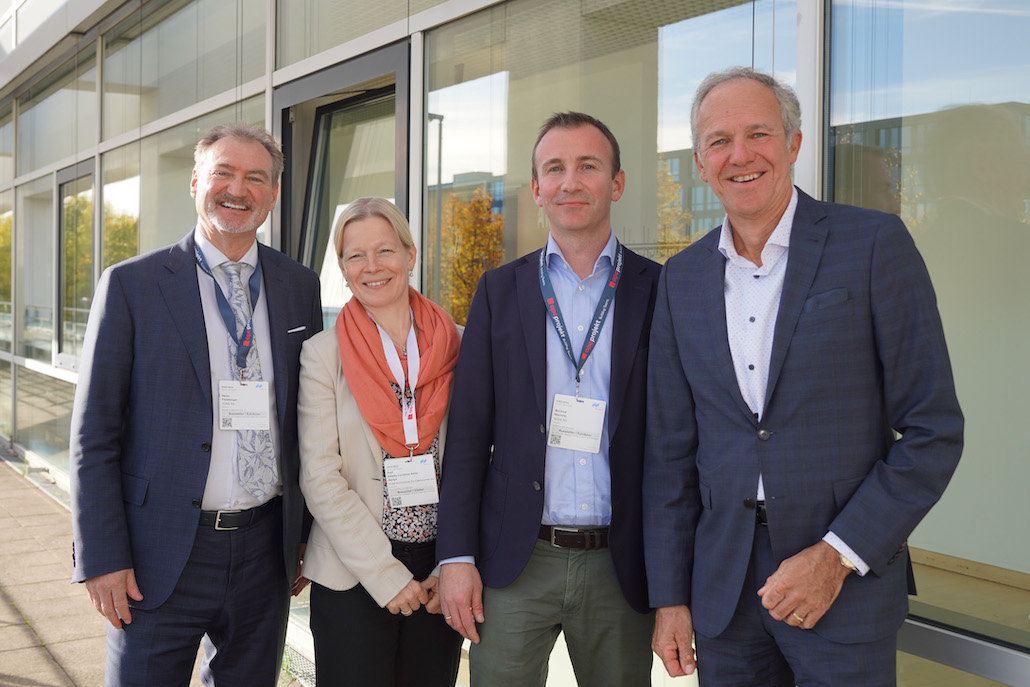 v.l.: Heinz Feltzberger (SÜBA AG), Estelle Herlyn (Kompetenzzentrum für nachhaltige Entwicklung), Manfred Wachtler (SÜBA AG) und Reinhard Labugger (ÖGNI) diskutierten über Nachhaltigkeit in der Baubranche