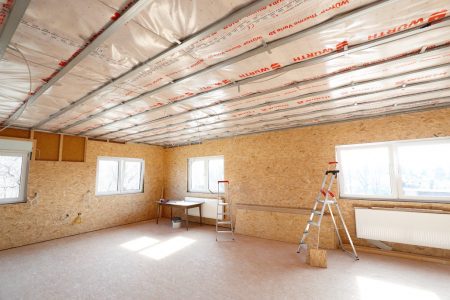 Rund 1.500 m2 SterlingOSB/3-Zero wurden in der Multifunktionshalle der Sportfreunde Rodgau verbaut. Das Material wird nach Baufertigstellung weiterhin zu sehen sein. (c) West Fraser