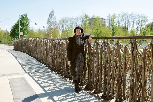 Spezialistin für biobasierte Materialien: Assoc.-Prof. Hanaa Dahy von der Universität Stuttgart Foto: Smart Circular Bridge, BioMat / Evgenia Spiridonos