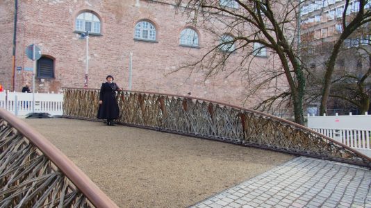 Brücke aus Flach in Ulm