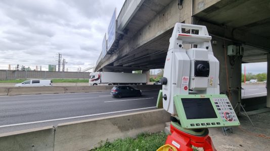 Das System wurde an der Laxenburger Brücke getestet. Bildquelle: IGMS - TU Graz