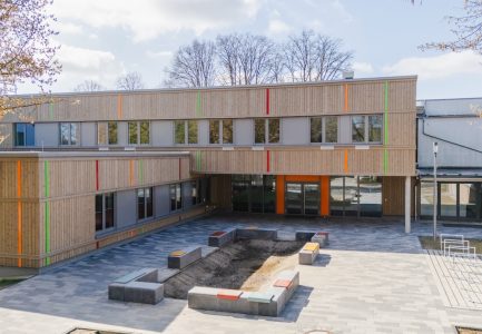 Die Brüninghoff Group hat einen umfassenden Ersatz- und Erweiterungsbau für die St. Michael Grundschule in Kleve realisiert. © Brüninghoff