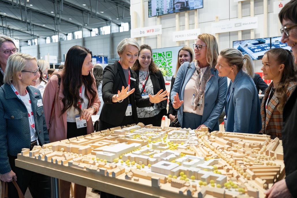 Real Estate Arena 2026: Immobilienbranche setzt auf Tempo