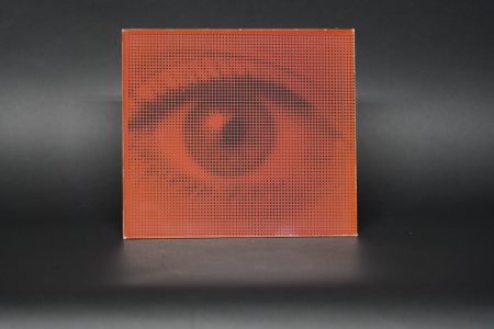 Auch eine individuelle Gestaltung von PV-Anlagen zum Beispiel Schriftzügen oder Mustern macht ShadeCut möglich. © © Fraunhofer ISE / Foto: Marco Ernst