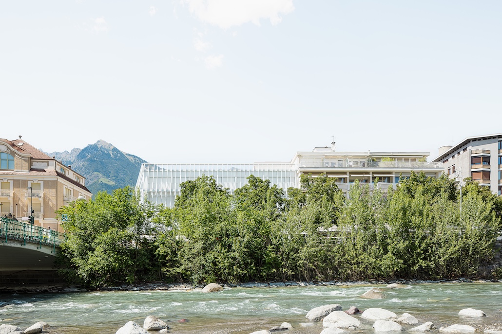 Hotel Aurora: Aufstockung und neue Fassade in Meran