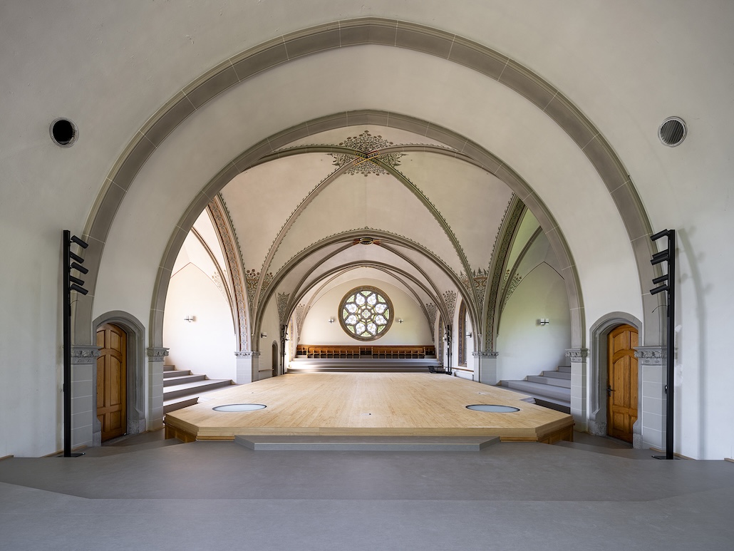 Umbau Kirche Wipkingen: Neuer Schulraum in Zürich