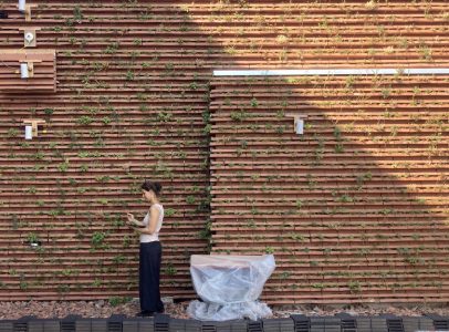GreenBrick: Begrünte Ziegelfassade gegen die Hitze