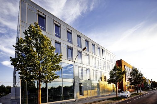 Sonnenschutzglas: Hitzeschutz für Gebäude richtig planen