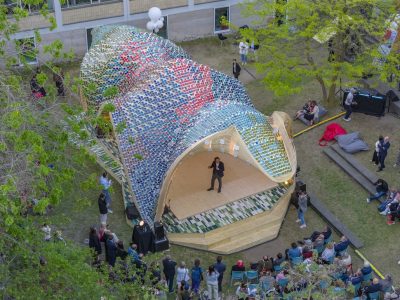 Spanischer Design Pavillon: Hommage an Antoni Gaudí