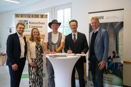 Nachhaltiges Bauen: HTWK Leipzig und Naturbau Campus