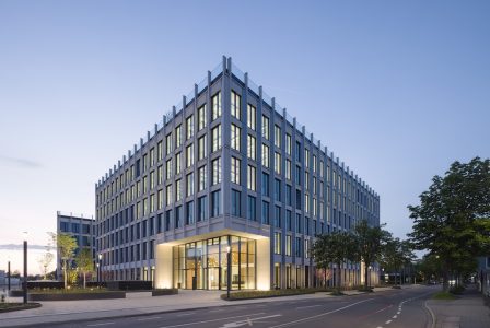 TWIN CUBES Düsseldorf: caspar. vollendet neues Headquarter in Heerdt