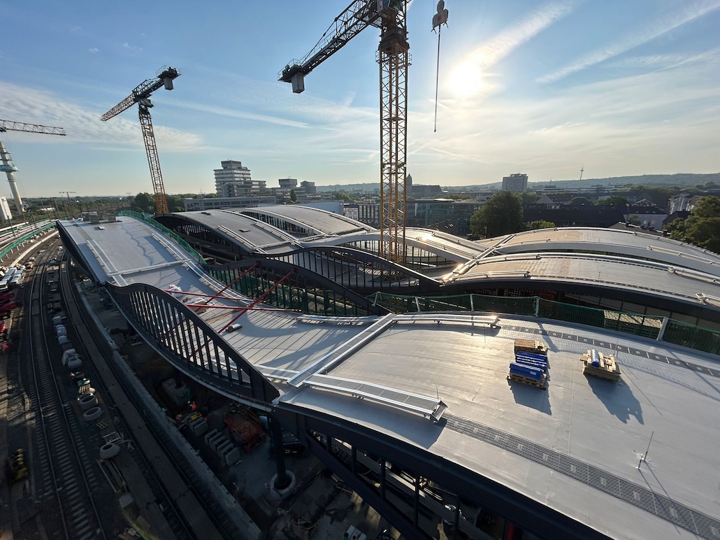 Duisburger Hauptbahnhof: Neues Dach mit Sika-Systemen