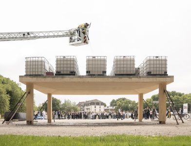Holzbasierte Geschossdecke besteht Belastungstest